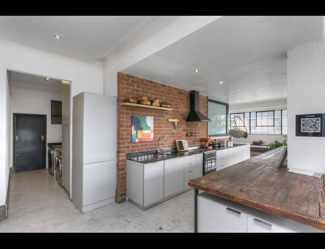 2 BEDROOM APARTMENT FOR SALE IN MABONENG